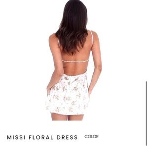 AreYouAmI Missi Floral Dress